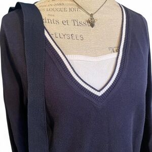 Vintage Essentials • Preppy Navy Blue/White • V Neck Knit Sweater • SIZE - XL